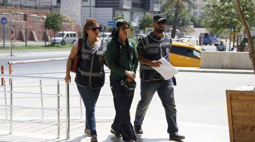 Ter&ouml;r &Ouml;rg&uuml;t&uuml; &Uuml;yesi Kadın Tutuklandı
