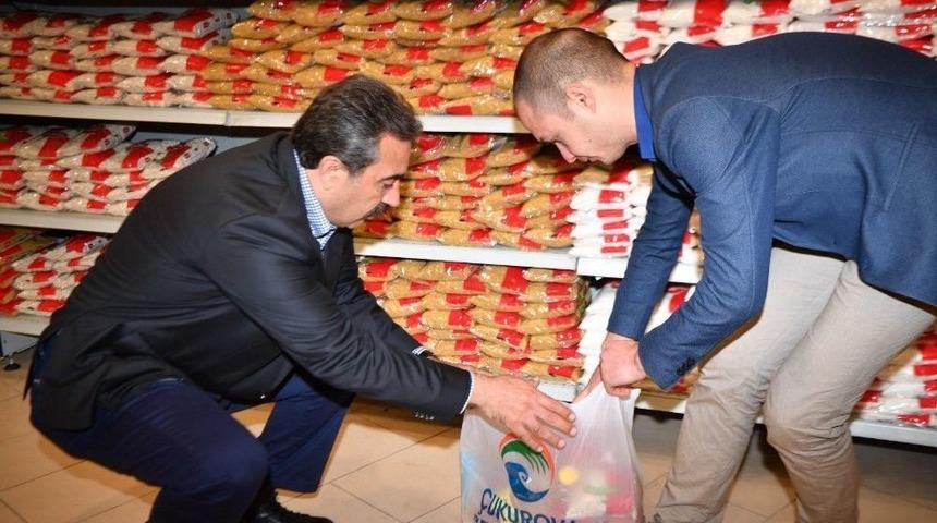 &Ccedil;ukurova&rsquo;da İhtiya&ccedil; Sahiplerine Gıda Yardımı