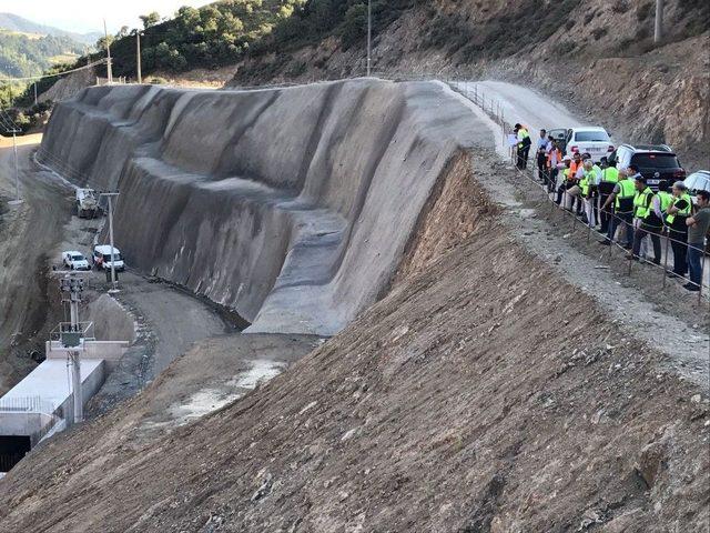 İhsaniye Baraj İnşası Sürüyor