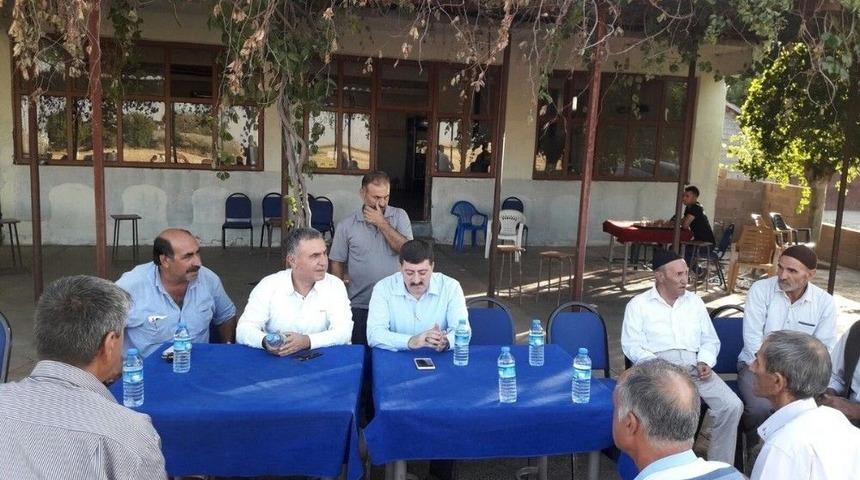 Ak Partililer Vatandaşların Sorunlarını Dinledi