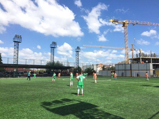 Bilgi Evleri Arası 8’inci Futbol Turnuvası Başladı 1