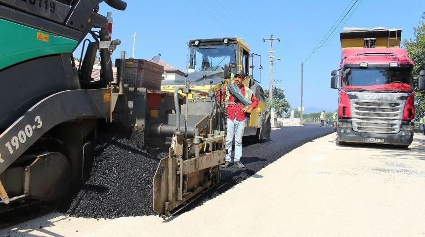B&uuml;y&uuml;kşehir&rsquo;den Finike&rsquo;ye Asfalt Seferberliği