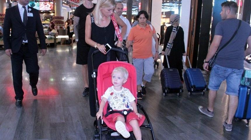 Kjaer İstanbul&rsquo;dan Ayrıldı