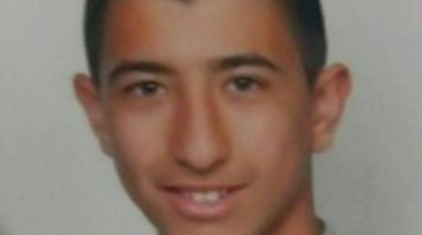 &Uuml;&ccedil; G&uuml;nd&uuml;r Kayıp Olan Gencin Cesedi Sulama Kanalında Bulundu