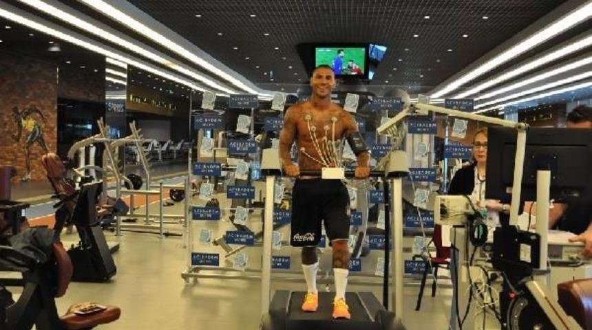 Quaresma Sağlık Kontrol&uuml;nden Ge&ccedil;ti