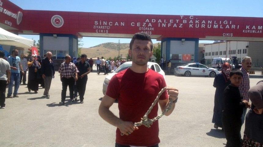 Ak Parti&rsquo;den &rsquo;tek Tip Kıyafet&rsquo; A&ccedil;ıklaması