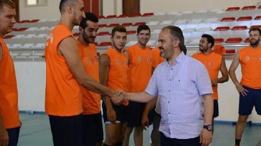 İneg&ouml;l Belediyespor Voleybolda Sezonu A&ccedil;tı