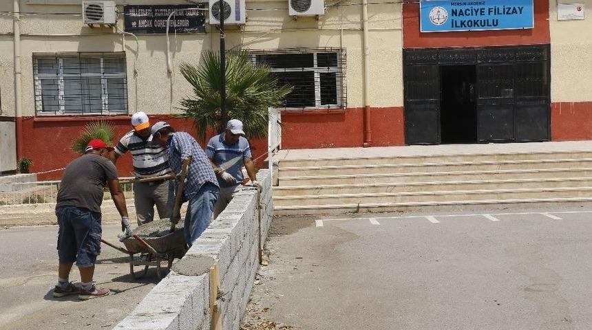 Akdeniz Belediyesi&rsquo;nden Okul Ve Camilere Hizmet Desteği