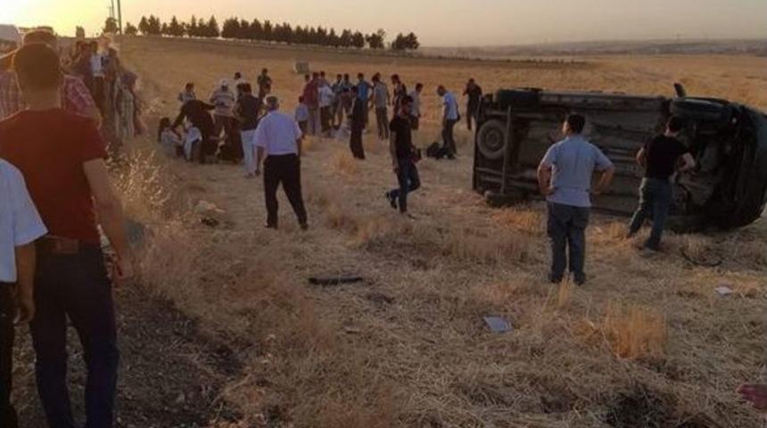 Batman&rsquo;da Trafik Kazası: 1 &Ouml;l&uuml;, 8 Yaralı