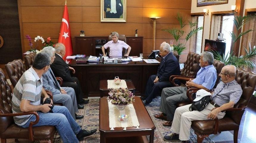 Emeklilerden Vali &Ccedil;ınar&rsquo;a Ziyaret