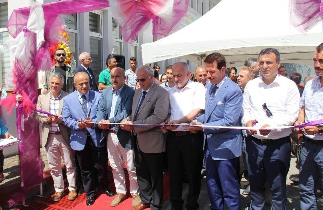 Gazi Devlet Hastanesinde Sergi Ve Kafeterya A&ccedil;ılışı