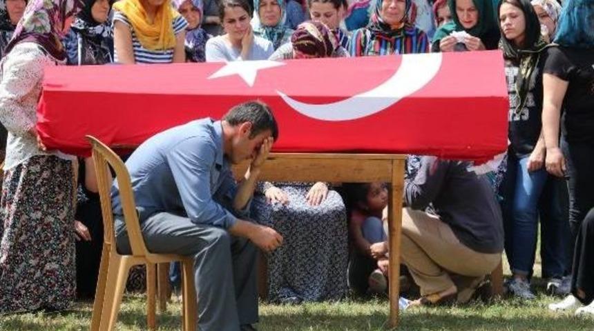 İntihar Eden Silivri Emniyet M&uuml;d&uuml;r&uuml; &Ccedil;alışkan Toprağa Verildi