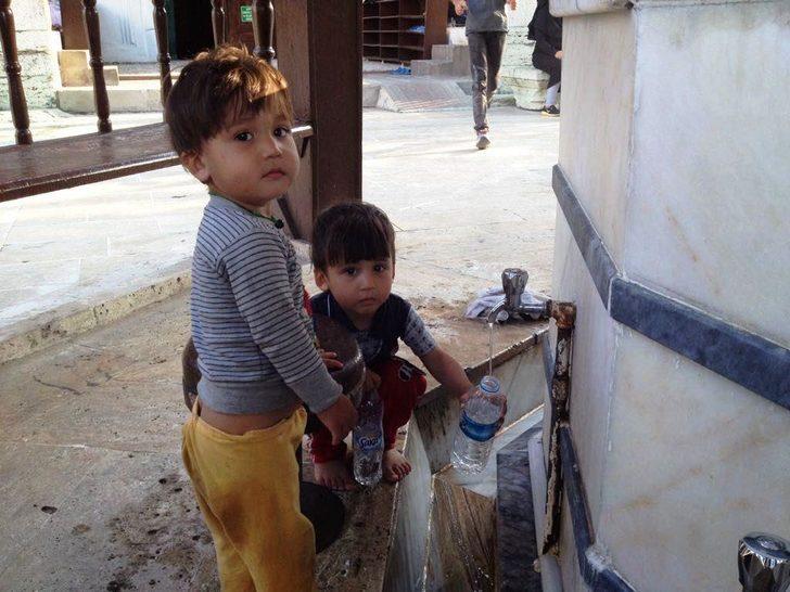 Amasya’da, 117 Afgan sığınmacı cami avlusunda kalıyor  G5