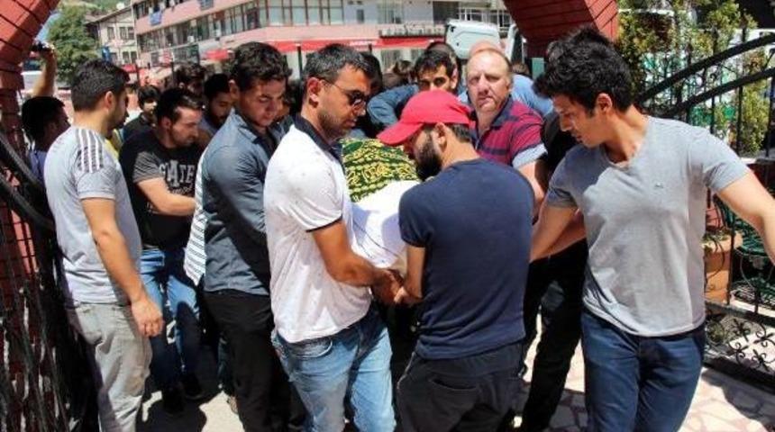 'tonton' Yumurtacı, Mide K&uuml;&ccedil;&uuml;ltme Ameliyatından 25 G&uuml;n Sonra &Ouml;ld&uuml;