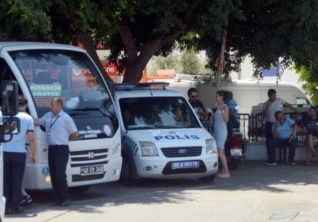 Bodrum Otogar Müdürünü, Minibüs Şoförü Ayağından Vurdu