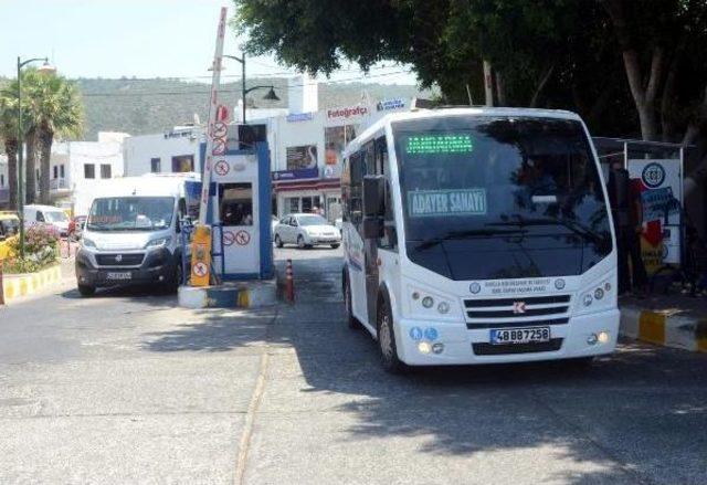 Bodrum Otogar Müdürünü, Minibüs Şoförü Ayağından Vurdu