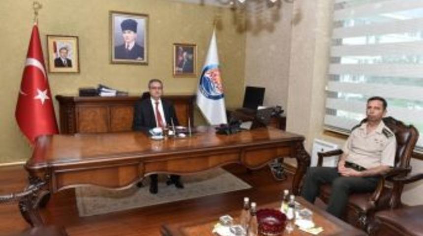 Vali Su, Jandarma Komutanı Cavlak’ı Kabul Etti