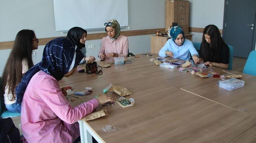 Sgm’de Yaz Okulu Eğitimleri Sürüyor