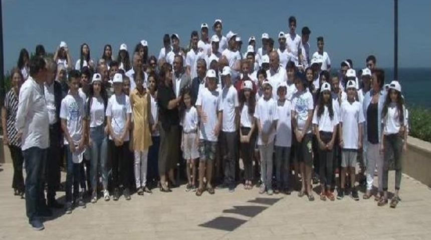 Chp, Doğu Ve Güneydoğu'daki Başarılı 90 Öğrenciyi İstanbul'da Ağırlıyor