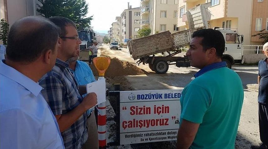 Başkan Bakıcı, Dikilitaş Caddesi&rsquo;nde Devam Eden Alt Yapı &Ccedil;alışmalarını İnceledi