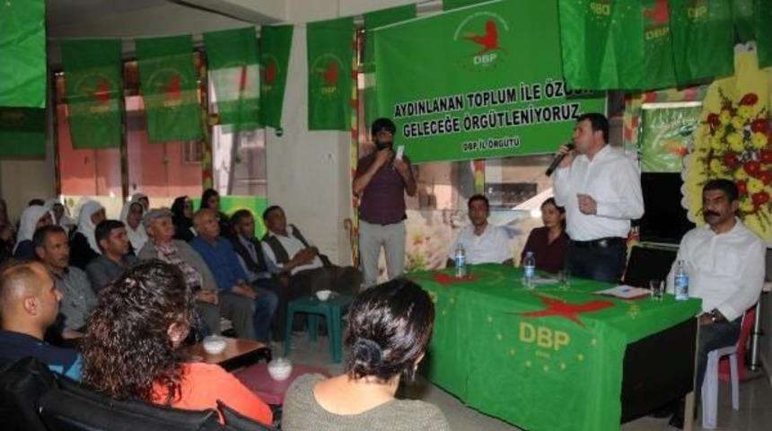 Dbp Eş Genel Başkanı Aslan Hakkari'de Toplantıya Katıldı