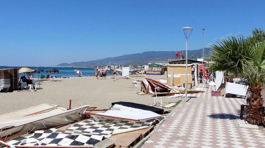 Ak&ccedil;ay Kordondaki Ka&ccedil;ak Yapılar Yıkıldı