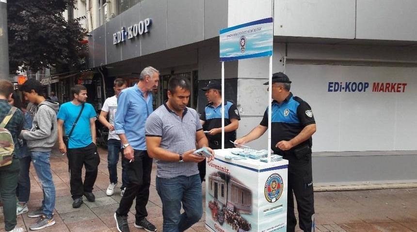Dolandırıcı Ve Hırsızlara Karşı Vatandaşlara 5 Bin Bilgilendirici Broş&uuml;r Dağıtıldı