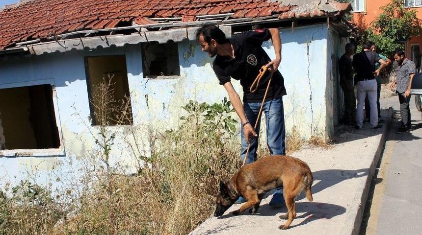 Yalova&rsquo;da Metruk Binalara Uyuşturucu Baskını