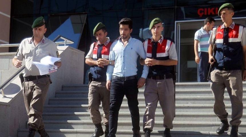 Ter&ouml;r Propagandası Yapmaktan Tutuklandı