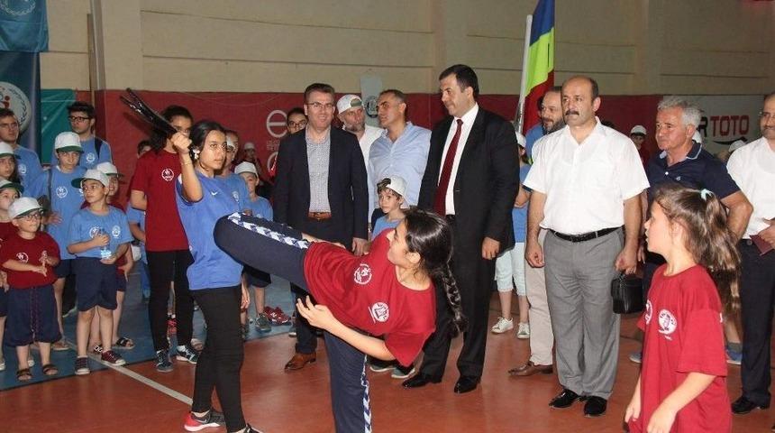 Vakfıkebir Belediyesi’nden Sporculara Malzeme Yardımı