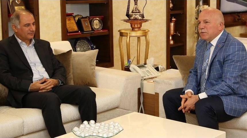 Ak Parti Mkyk &Uuml;yesi Efkan Ala Başkan Sekmen&rsquo;i Ziyaret Etti