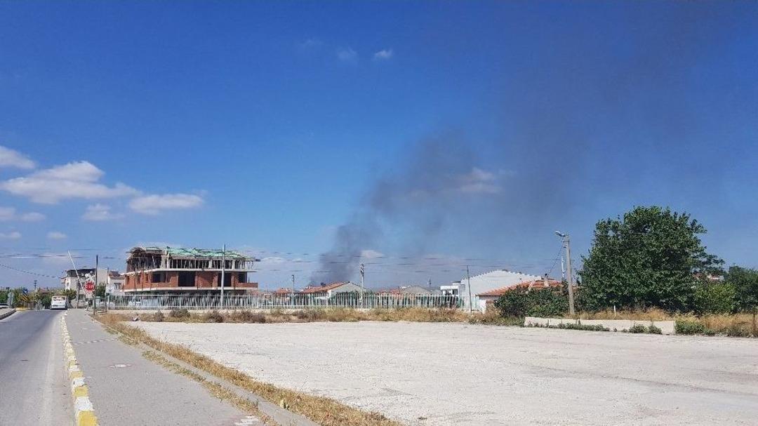 Otoparktaki Onlarca Ara&ccedil; K&uuml;le D&ouml;nd&uuml;