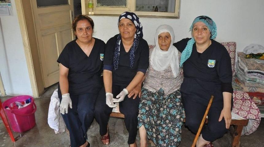 Payas Belediyesi&rsquo;nden "evde Bakım Hizmeti"