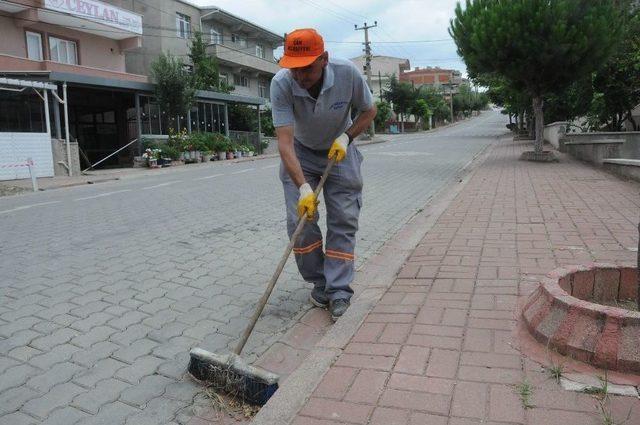 Başkan Kuzu, Özveriyle Çalışan Belediye Personelini Ödüllendirdi