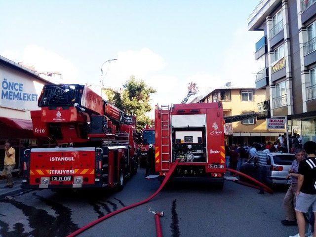 Ataşehir’de Korkutan Yangın