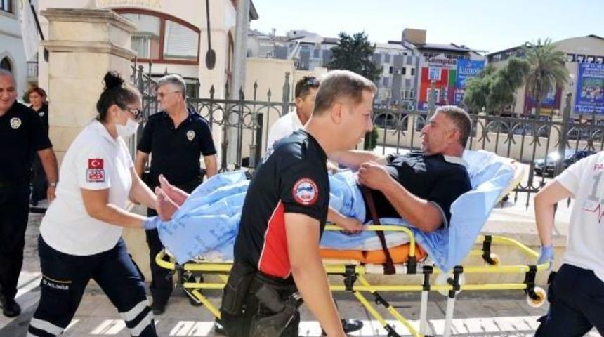 Vali Yardımcısı Ile G&ouml;r&uuml;şemeyince Kendini Yaktı