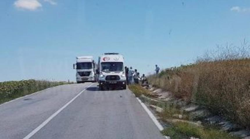 Hayrabolu&rsquo;da Otomobil İle Motosiklet &Ccedil;arpıştı : 1 &Ouml;l&uuml;