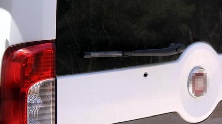 Kahramanmaraş'ta, Gazeteci Baba-Oğulun Aracına Ateş A&ccedil;ıldı