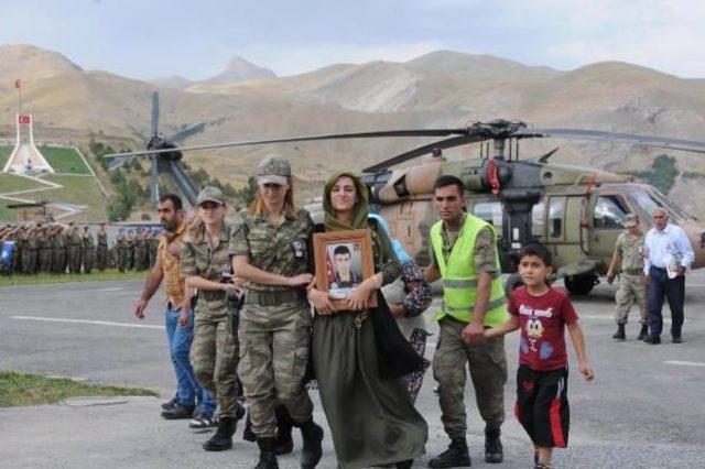 Şehit Korucu Için Hakkari'de Tören Düzenlendi