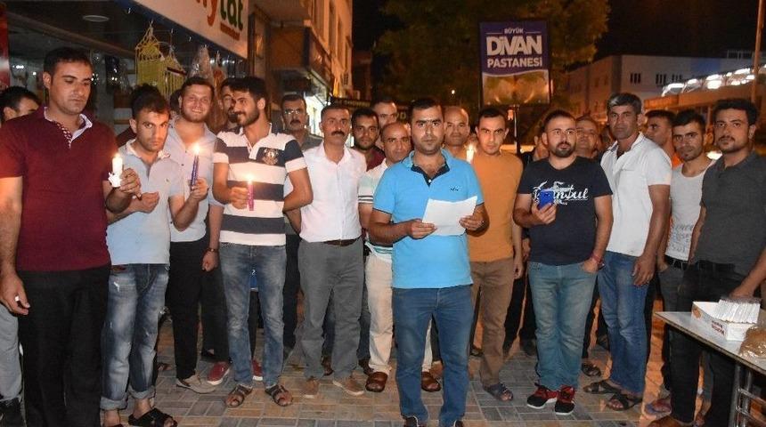 Kahta&rsquo;da Esnaf Mum İle Elektrik Faturalarını Protesto Etti