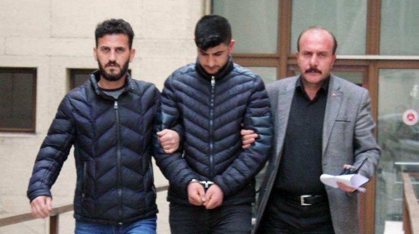 3 Aylık Eşini 10 Bı&ccedil;ak Darbesiyle &Ouml;ld&uuml;ren Adamın M&uuml;ebbet Hapsi İsteniyor