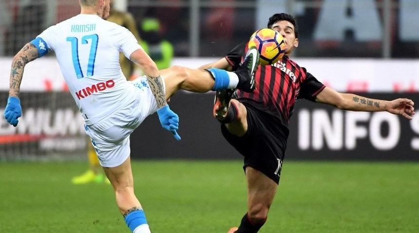 Fenerbah&ccedil;e, Kjaer&rsquo;in Yerine Gomez&rsquo;i İstiyor