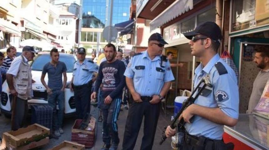 Aksaray&rsquo;Da Uyuşturucu Operasyonu: 10 G&ouml;zaltı