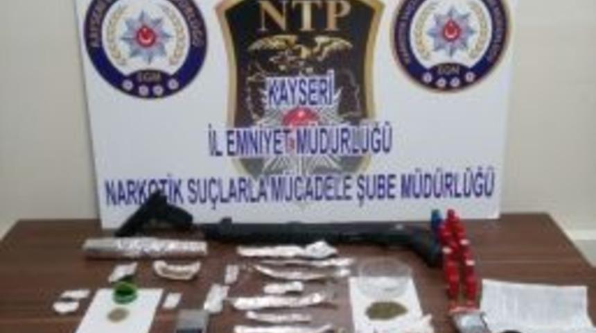 Kayseri Emniyetinin Başarılı Uyuşturucu Operasyonları Devam Ediyor