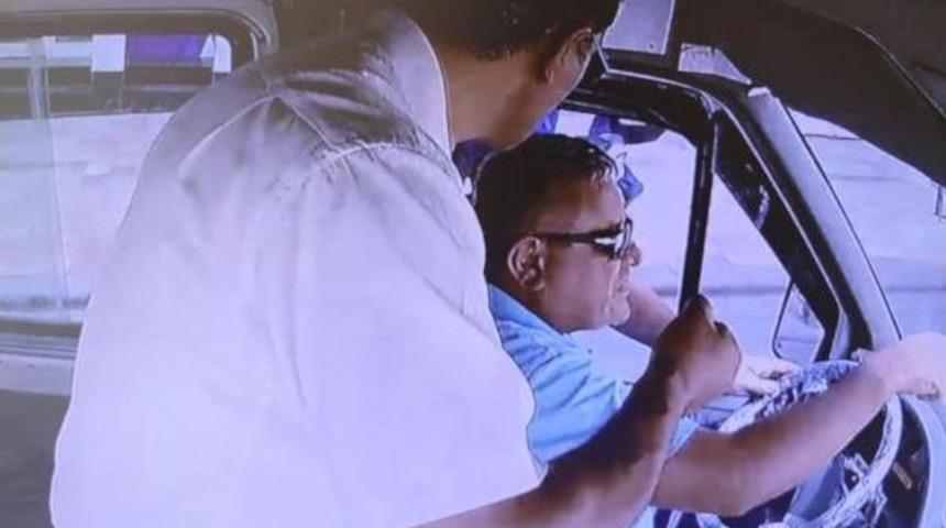 Minib&uuml;s Şof&ouml;r&uuml;ne Saldırı Ara&ccedil; Kamerasında