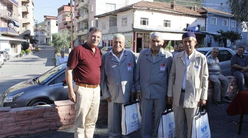 Vezirhan&rsquo;da Kutsal Topraklara Gidecek Hacı Adayları Uğurlandı
