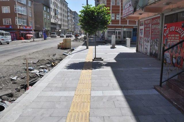 Karayollarından Kars’a Modern Kaldırım