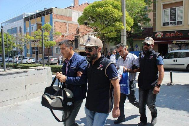 Eskişehir’de Fetö Şüphelisi 4 Polis Adliyede