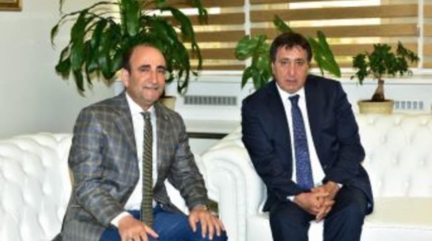 Başkan Edebali Vali K&uuml;&ccedil;&uuml;k&rsquo;e Kentsel D&ouml;n&uuml;ş&uuml;m&uuml; Anlattı