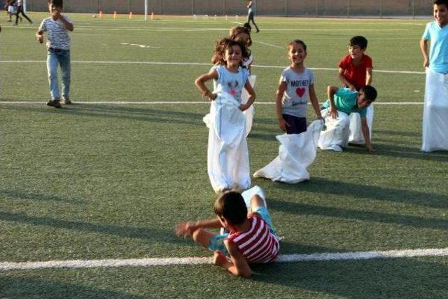 Şırnak'ta Çocuk Şenliği Başladı